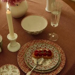 Laura Ashley Giftset 4 Bekers 32 Cl. 2 Laura Ashley Giftset 4 Bekers 32 Cl. -Laura Ashley 1000096471 0102