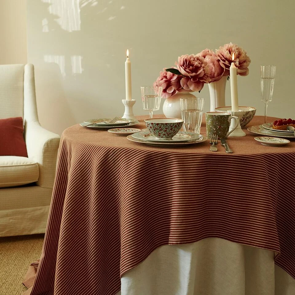 Laura Ashley Giftset 4 Bekers 32 Cl. Laura Ashley Giftset 4 Bekers 32 Cl. -Laura Ashley 1000096471 0103